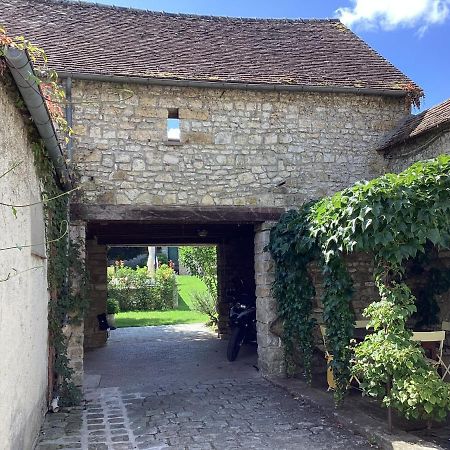 Maison De Charme ,Independante Montigny-sur-Loing Exterior foto